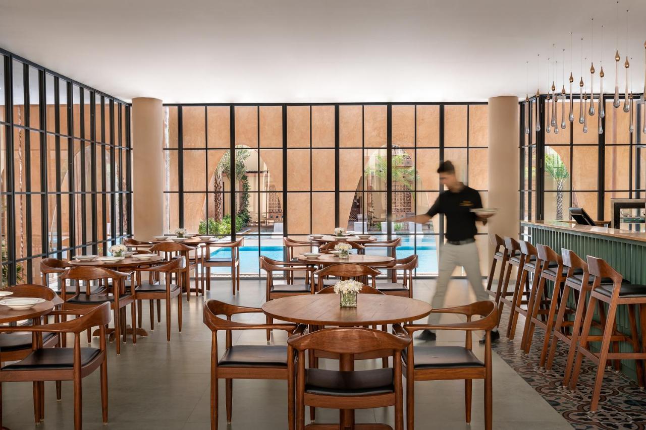 Time Square Resort & Spa Бхудж Экстерьер фото